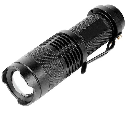 Zoombar Cree Q3-WC ficklampa – Kompakt LED med 180 lumen och bältesclip