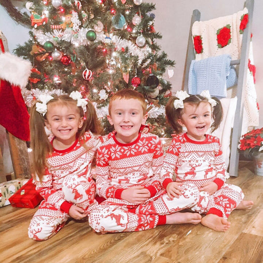 Familje julpyjamas – matchande pyjamas för hela familjen