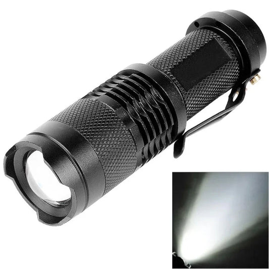 Zoombar Cree Q3-WC ficklampa – Kompakt LED med 180 lumen och bältesclip
