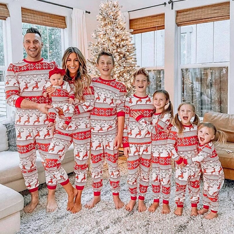 Outlet - Matchande julpyjamas för hela familjen - Röd