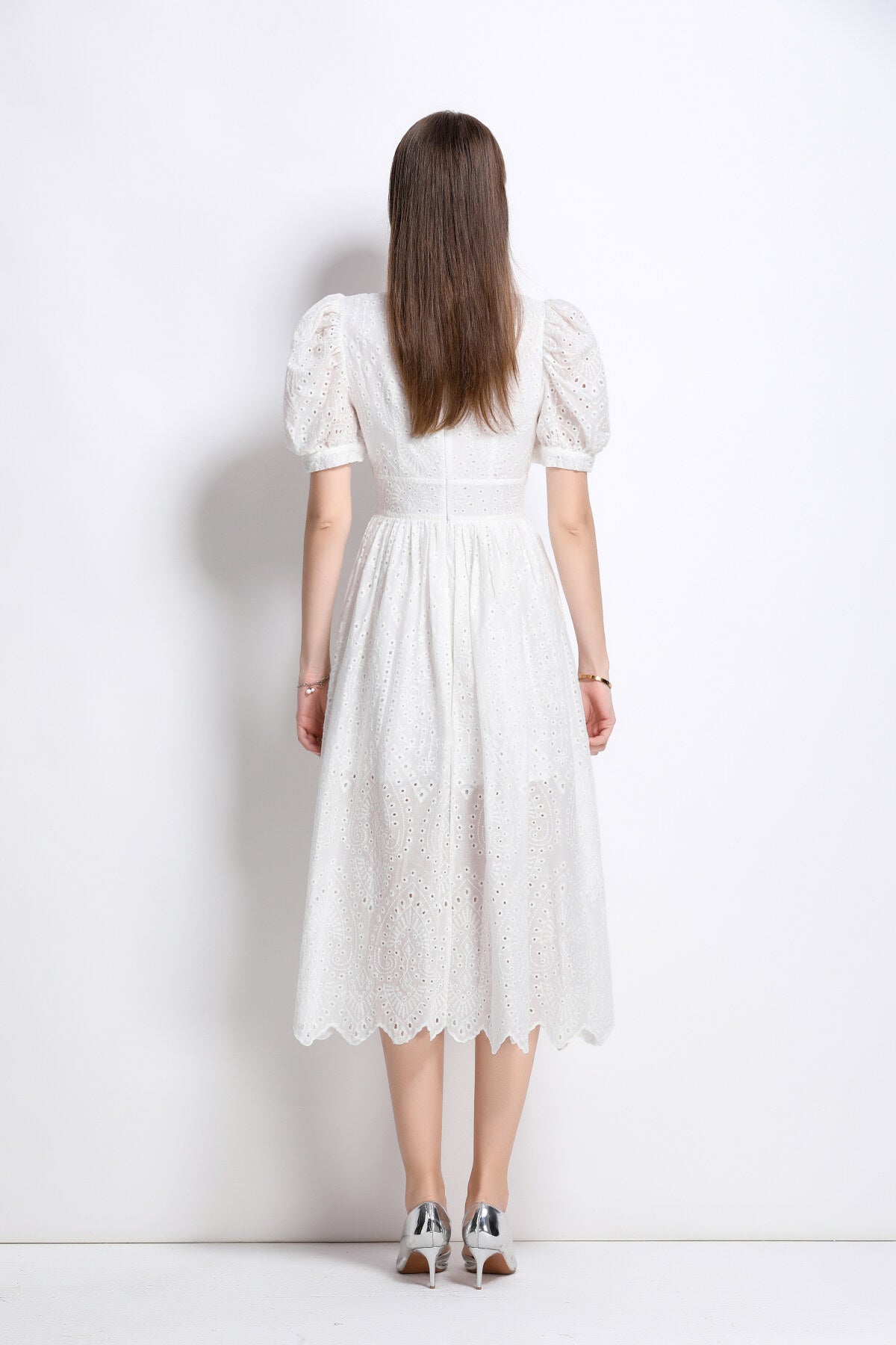 Plunging Neckline Lantern Sleeve Flowy White Maxi Dress-3